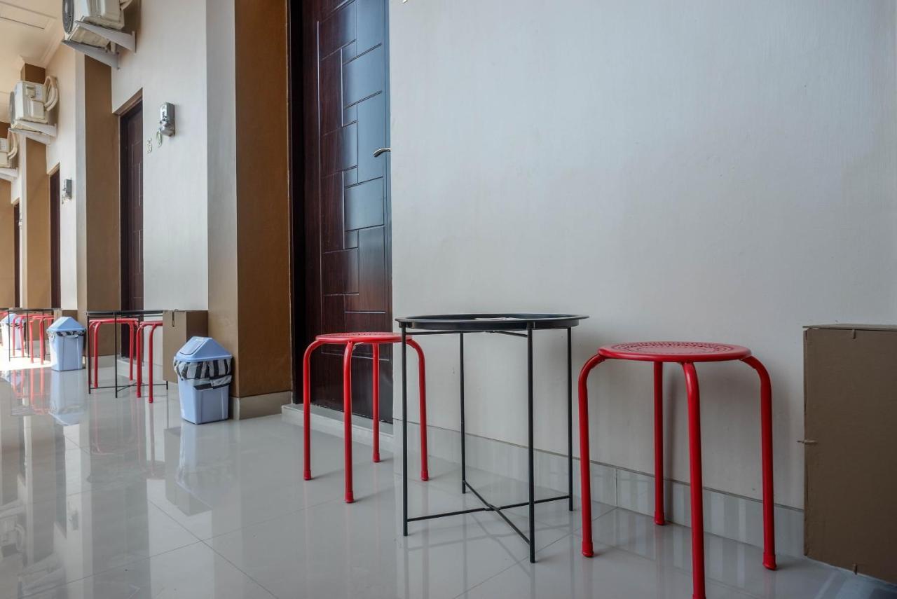 Urbanview Hotel Near Alun Alun Tegal Tegal (Central Java) Exterior foto